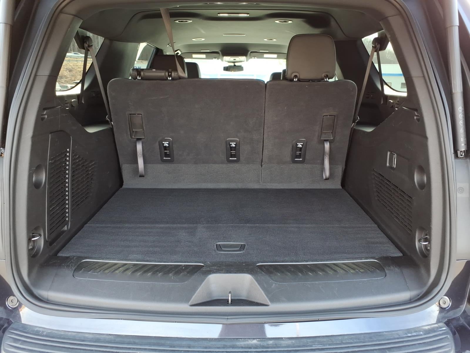 2025 Chevrolet Suburban LT