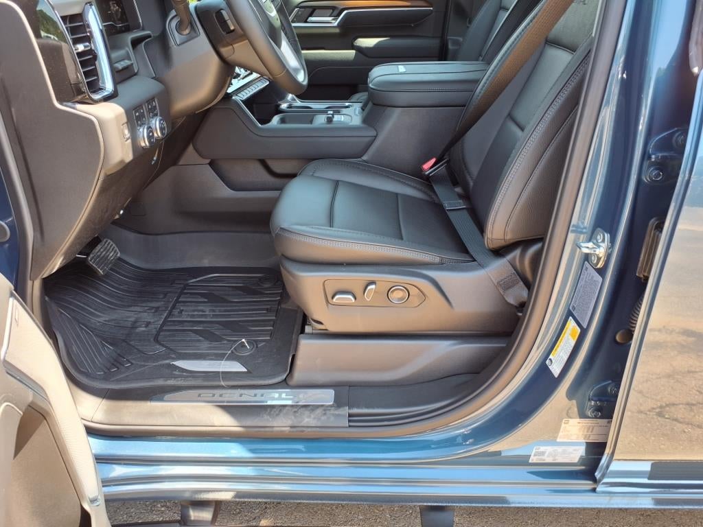 2025 GMC Sierra 2500 HD Denali