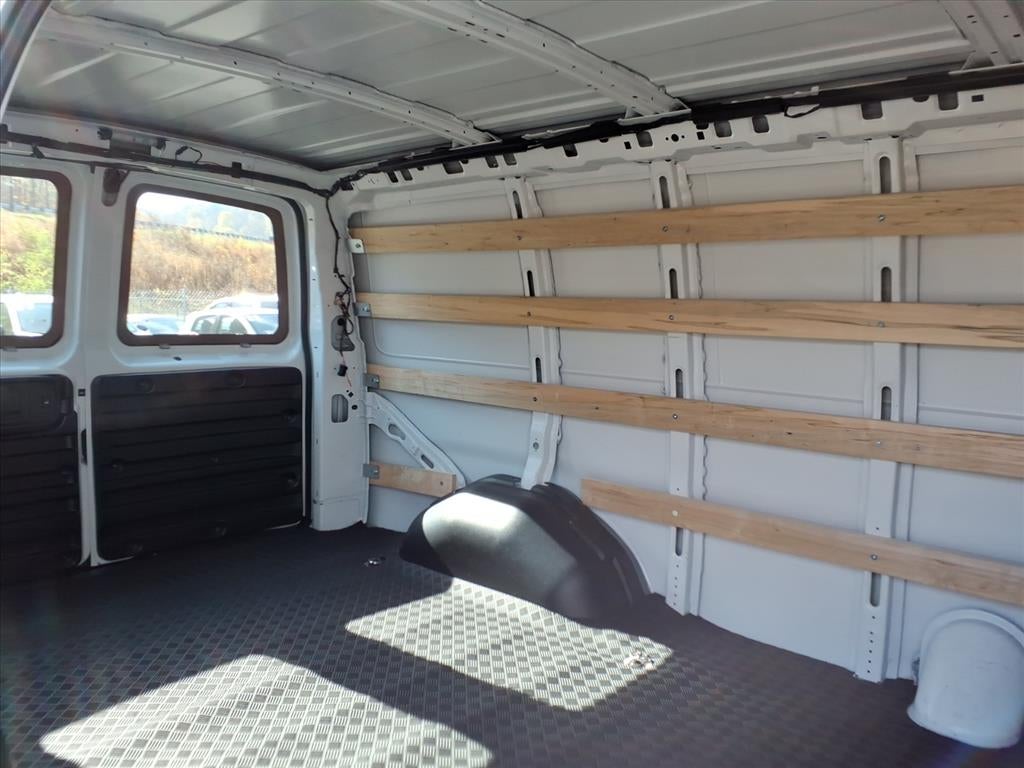 2024 GMC Savana Cargo 2500 Work Van