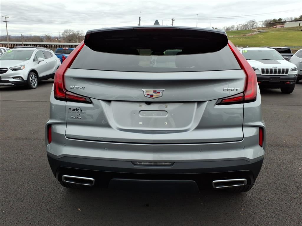 2024 Cadillac XT4 Premium Luxury