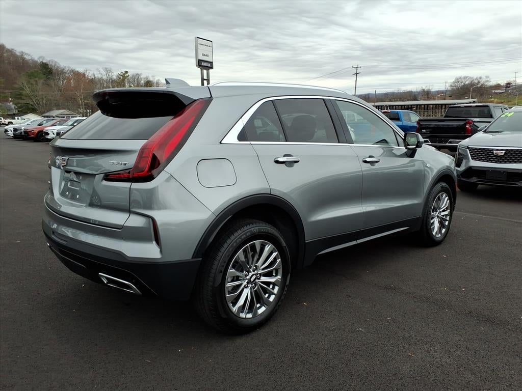 2024 Cadillac XT4 Premium Luxury