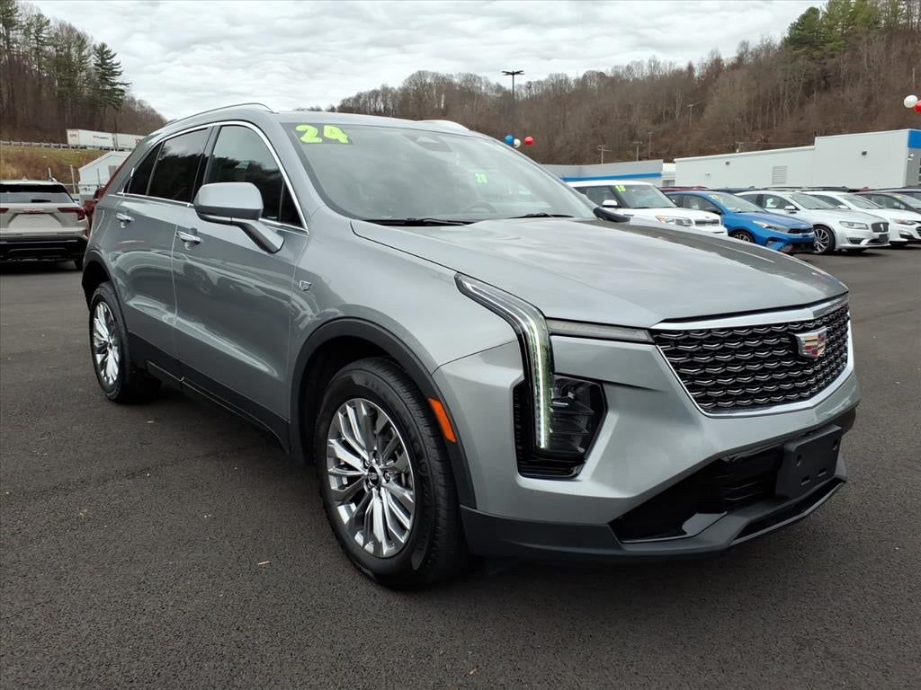 2024 Cadillac XT4 Premium Luxury