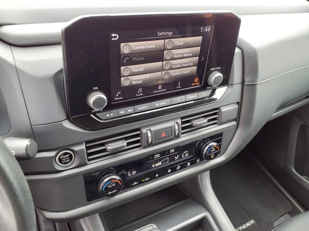 2023 Nissan Pathfinder S