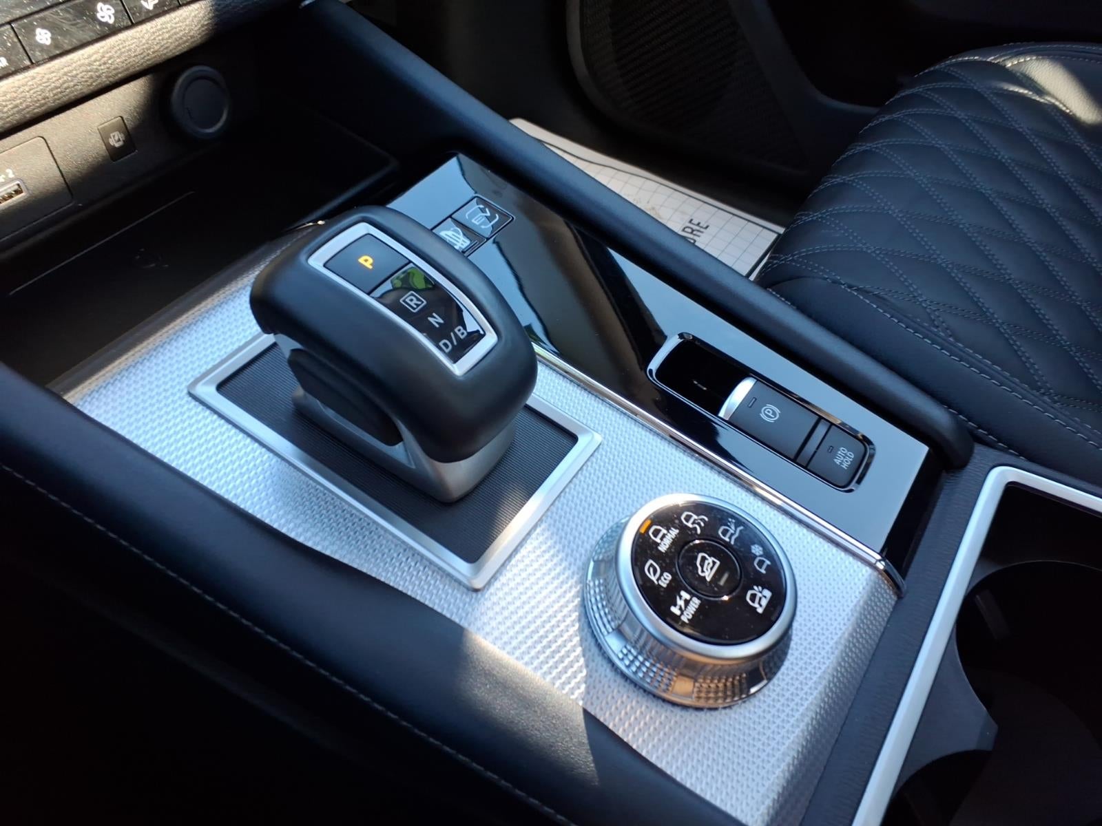 2023 Mitsubishi Outlander PHEV SEL