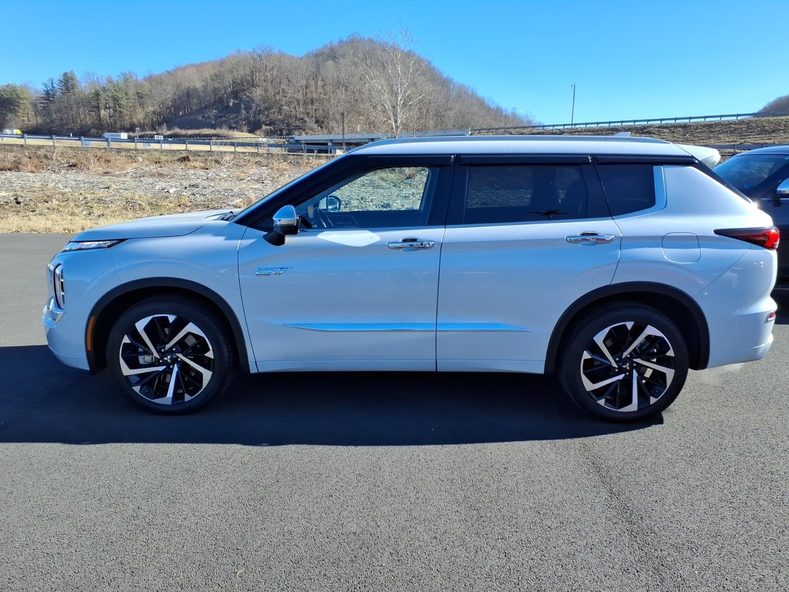 2023 Mitsubishi Outlander PHEV SEL