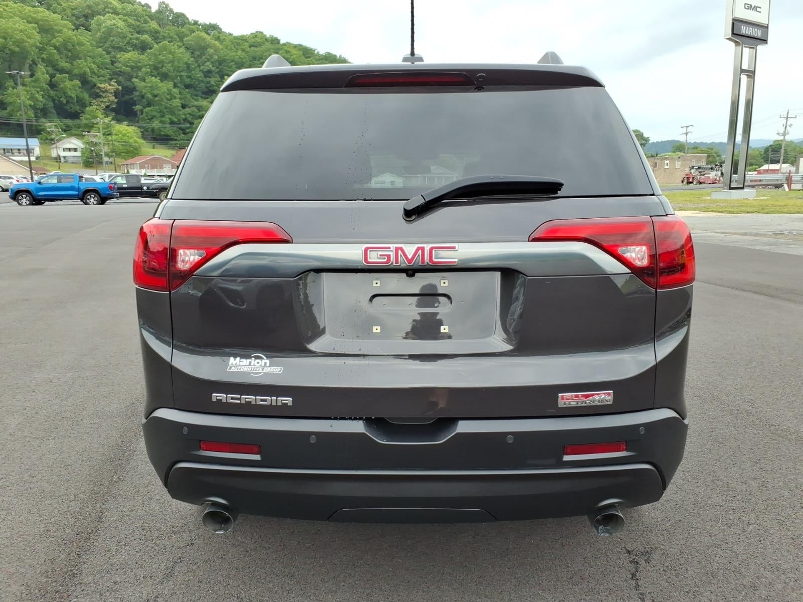 2017 GMC Acadia SLE